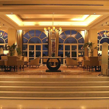 L' Amphitrite Palace Beach Resort & Spa Szhirat Kültér fotó