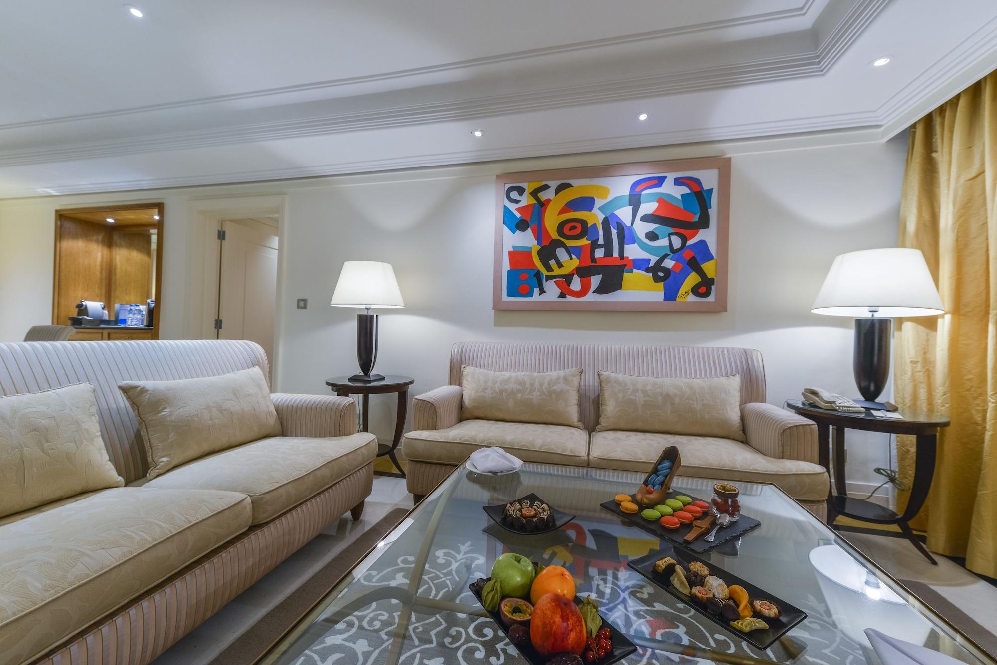 L' Amphitrite Palace Beach Resort & Spa Szhirat Kültér fotó