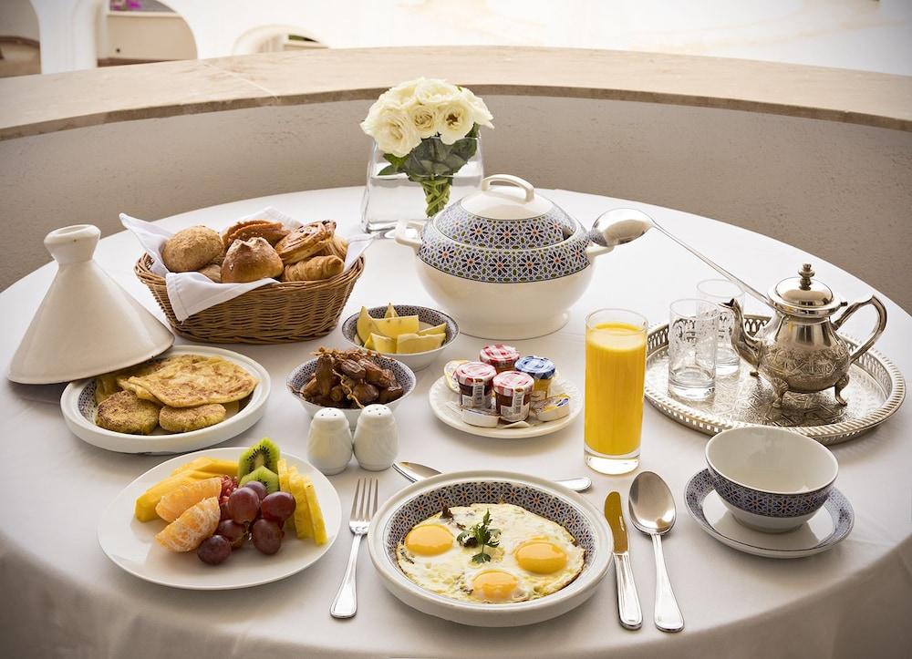 L' Amphitrite Palace Beach Resort & Spa Szhirat Kültér fotó