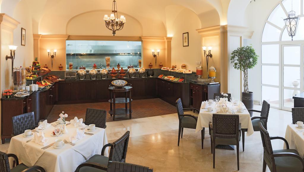 L' Amphitrite Palace Beach Resort & Spa Szhirat Kültér fotó